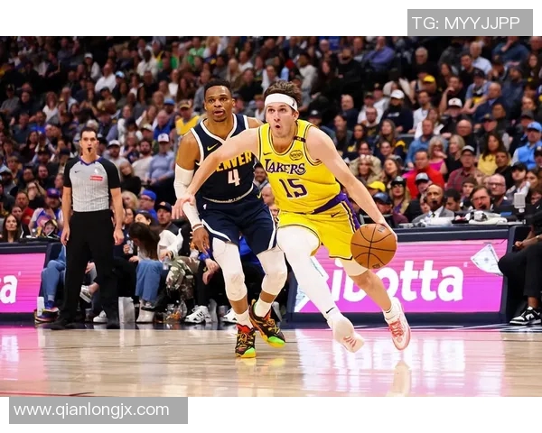 里夫斯突破妙传 克内克特跟进暴扣