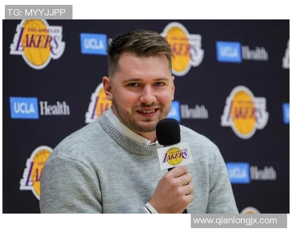 交易东契奇的恶果！诺维茨基：独行侠没投篮没组织比赛太难看